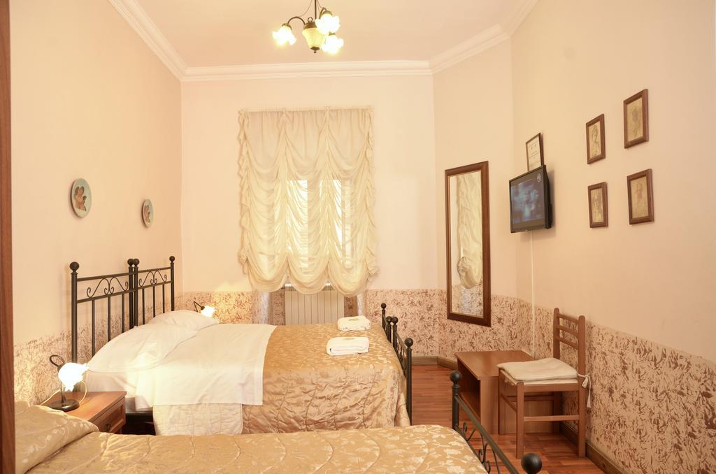 أغريجنتو Antica Via B&B الغرفة الصورة